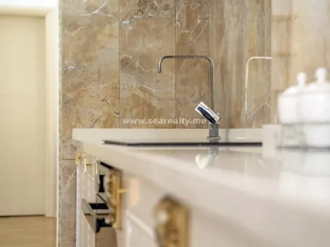 Izdavanje, stan, 100m², Budva, Crna Gora - image 29