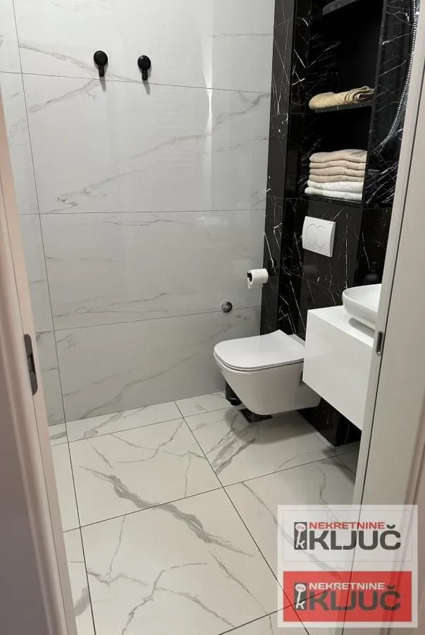 Prodaja, jednosoban stan, 42m², Petrovaradin, Novi Sad