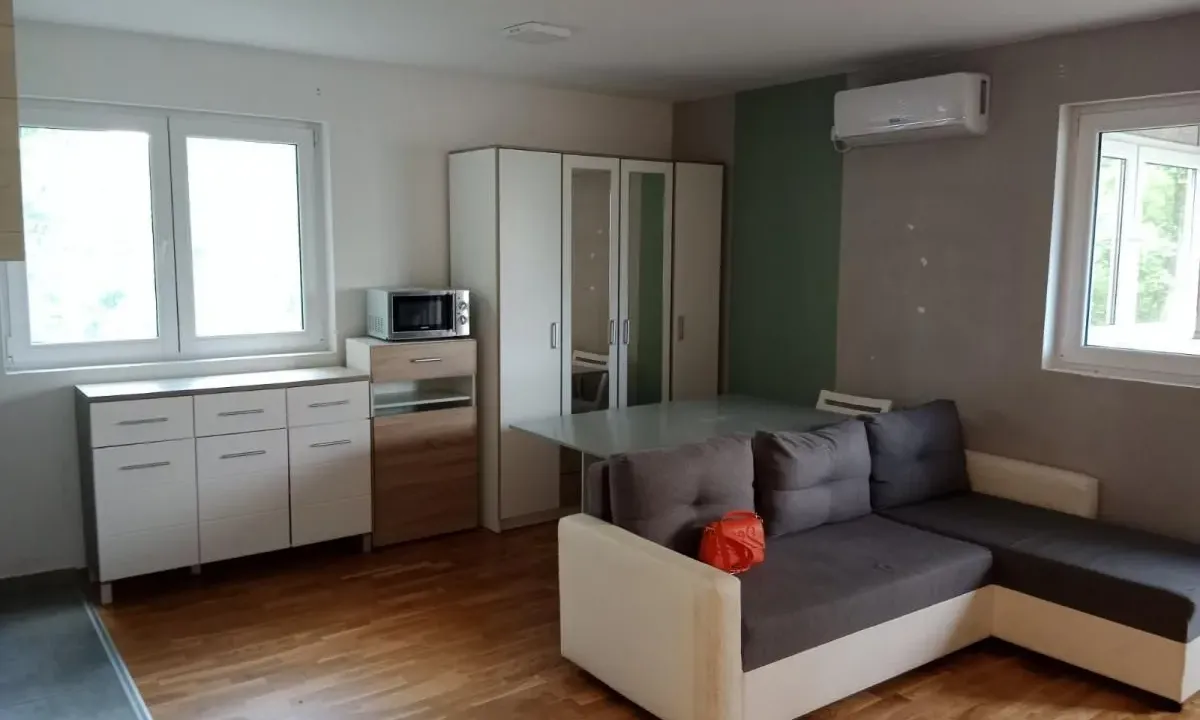 Prodaja, jednosoban stan, 43m², Karaburma, Palilula Sve Podlokacije