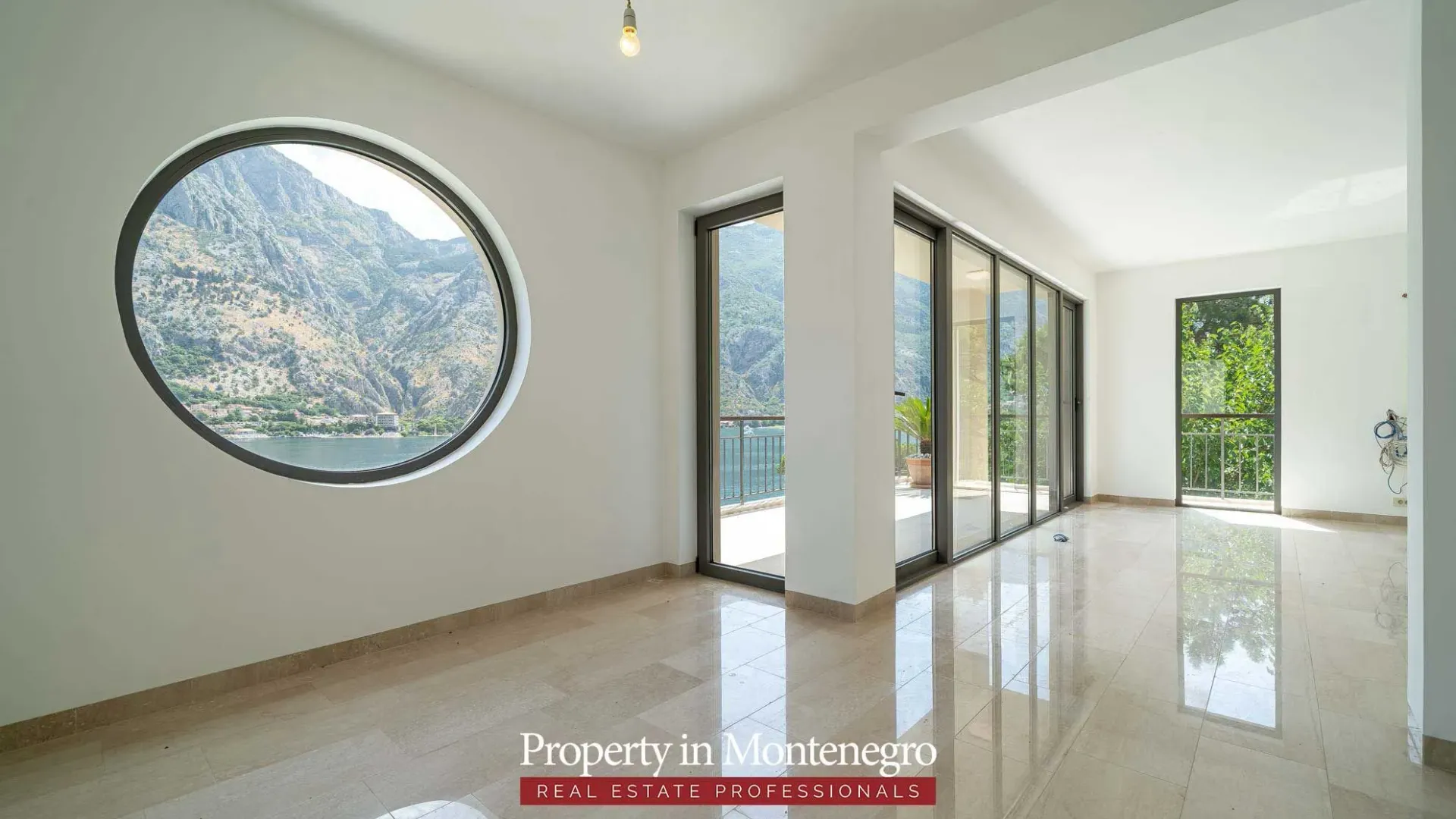 Prodaja, kuća, 520m², Muo, Kotor