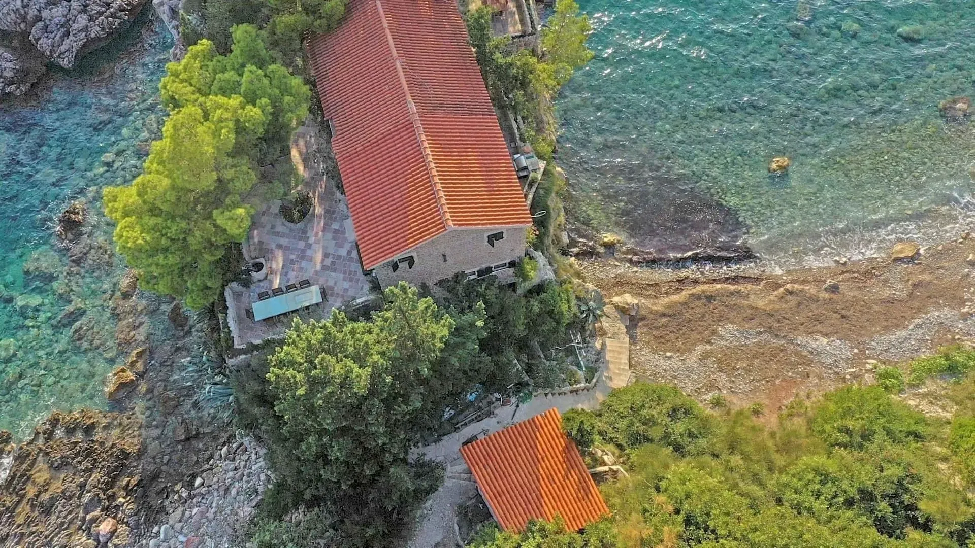 Sale, house, 200m², Reževići, Budva