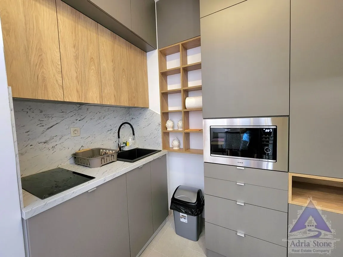 Izdavanje, stan, 25m², Podkošljun, Budva