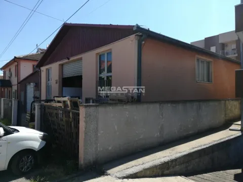 Prodaja,  poslovni prostor, 228m2, Altina, Beograd