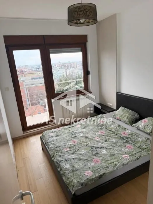 Rent, three bedroom apartment, 73m², Crveni Krst, Beograd