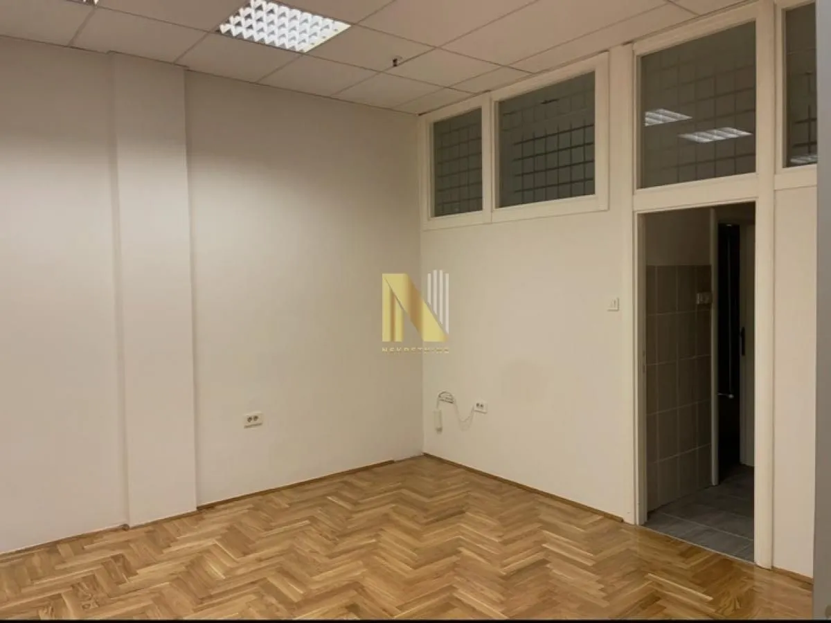Rent, office space, 126m², Sajmište, Novi Sad