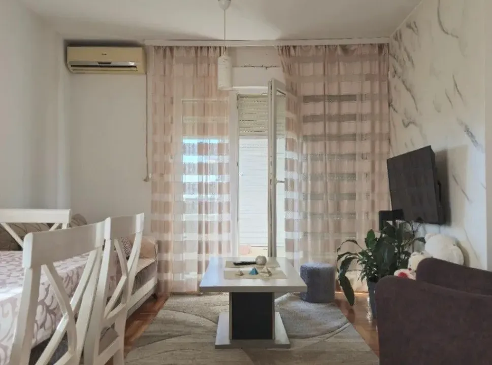 Rent, two bedroom apartment, 60m², Tuški Put, Podgorica