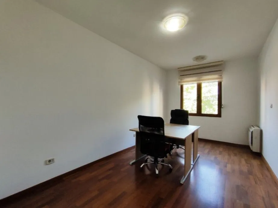 Rent, office space, 105m², Preko Morače, Podgorica