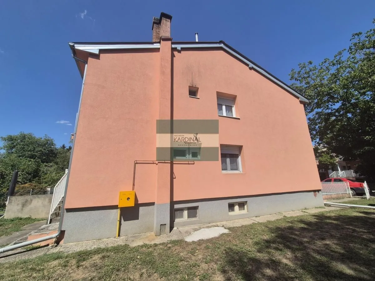Prodaja, četvorosoban stan, 120m², Strelište, Jagodina