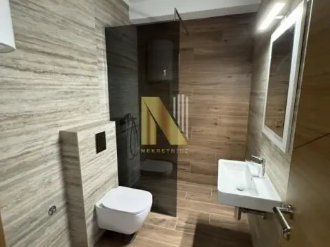 Rent, office space, 33m², Bulevar Oslobodjenja, Novi Sad Sve Podlokacije - image 6