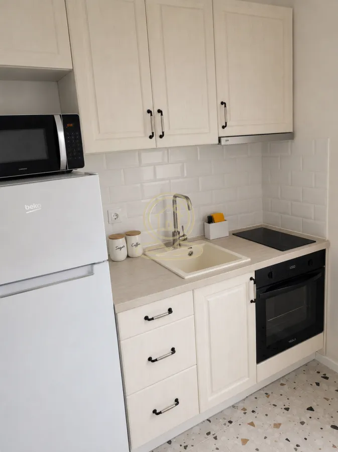 Izdavanje, dvosoban stan, 36m², Stari Grad, Beograd