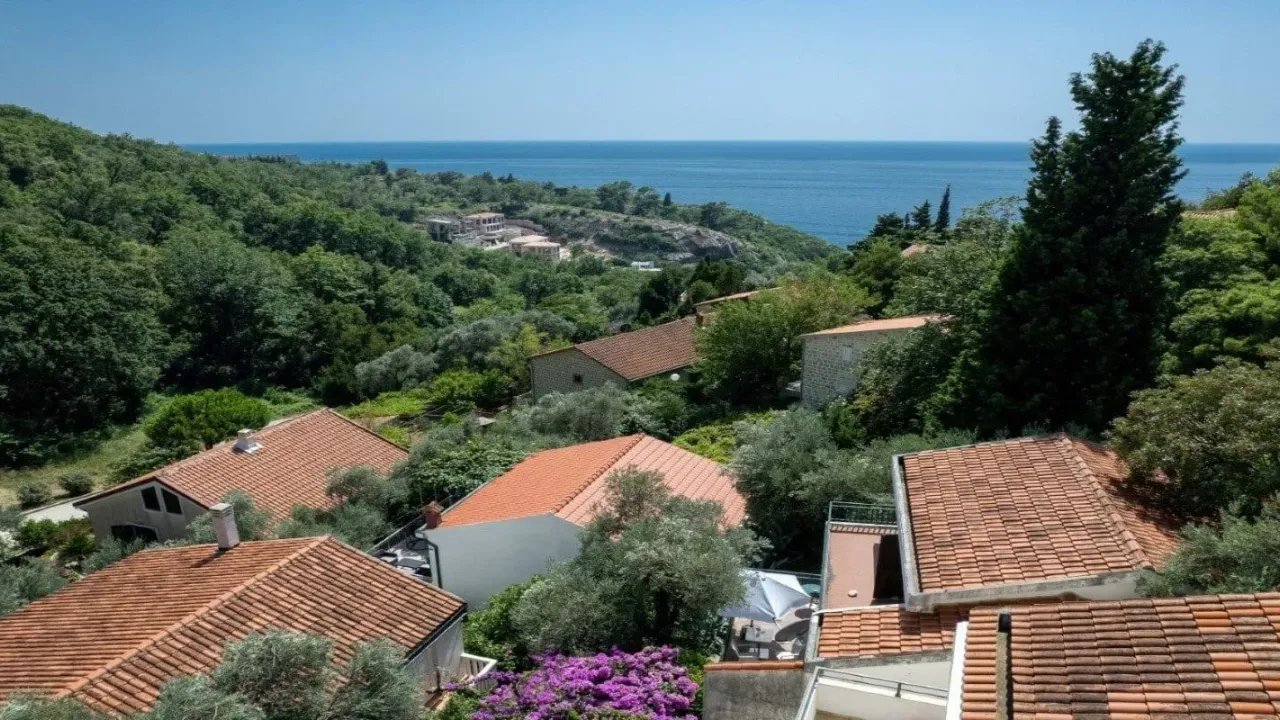 Sale, house, 90m², Rijeka Reževići, Budva