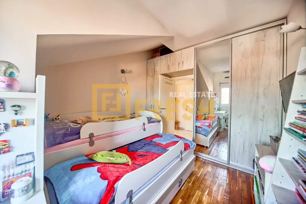 Prodaja, dvosoban stan, 64m², Stara Varoš, Podgorica