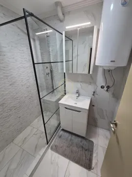 Prodaja, trosoban stan, 70m², Medijana, Niš - image 13