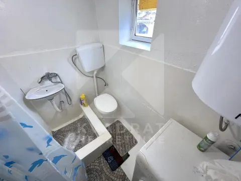 Izdavanje, garsonjera, 25m², Stari Aerodrom, Podgorica - image 5