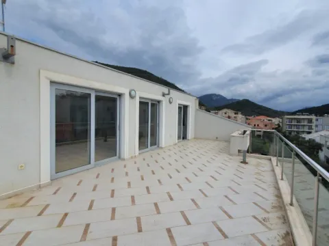 Prodaja, trosoban stan, 171m², Petrovac, Budva - image 11