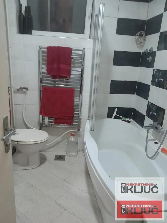 Prodaja, dvosoban stan, 60m², Spens, Novi Sad Sve Podlokacije