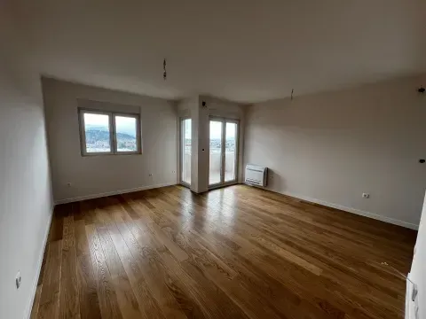 Prodaja, dvosoban stan, 71m², Central Point, Podgorica