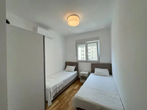 Rent, one bedroom apartment, 41m², Bečići, Budva - image 8