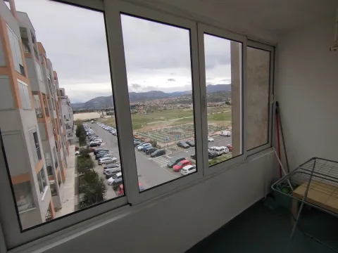 Rent, one bedroom apartment, 45m², Stari Aerodrom, Podgorica - image 10