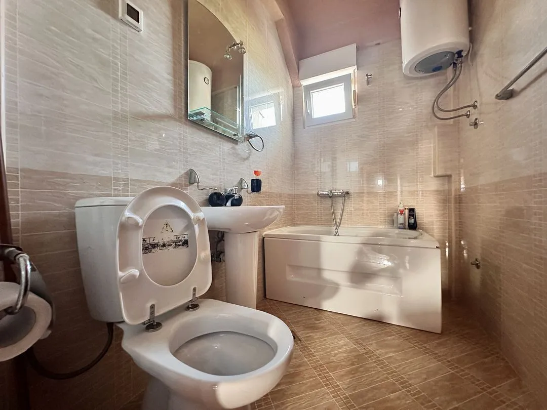 Sale, three bedroom apartment, 140m², Tološi, Podgorica