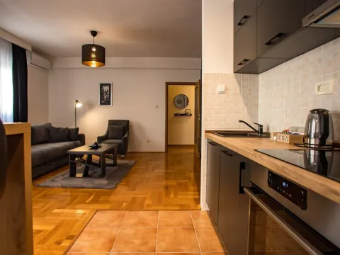 Prodaja, jednosoban stan, 46m², Tuški Put, Podgorica - image 5