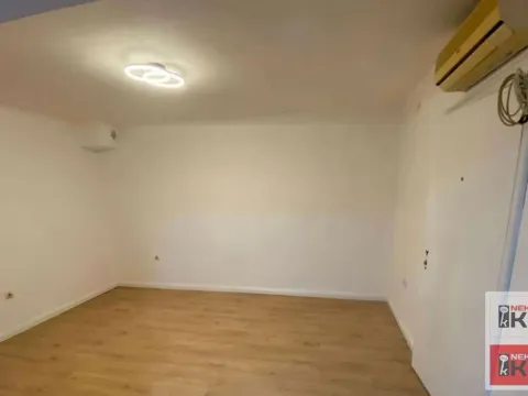 Prodaja, garsonjera, 26m², Centar, Novi Sad - image 6