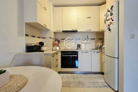 Prodaja, jednosoban stan, 41m², Stari Aerodrom, Podgorica - image 4