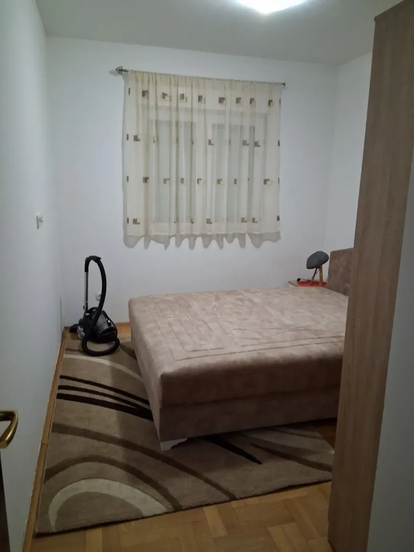 Izdavanje, jednosoban stan, 45m², Stari Aerodrom, Podgorica