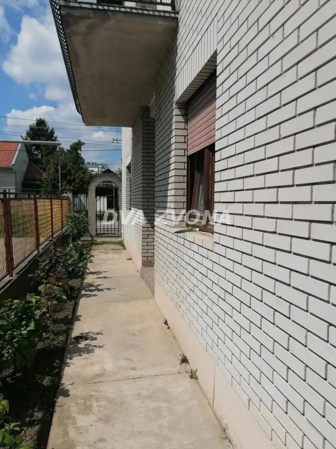 Prodaja, kuća, 300m², Telep, Novi Sad Sve Podlokacije