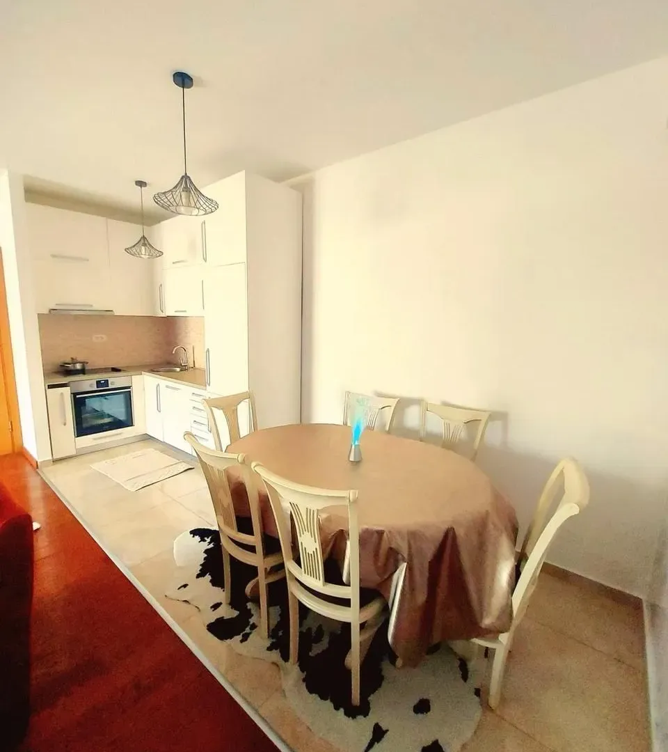 Prodaja, dvosoban stan, 65m², Ljubović, Podgorica
