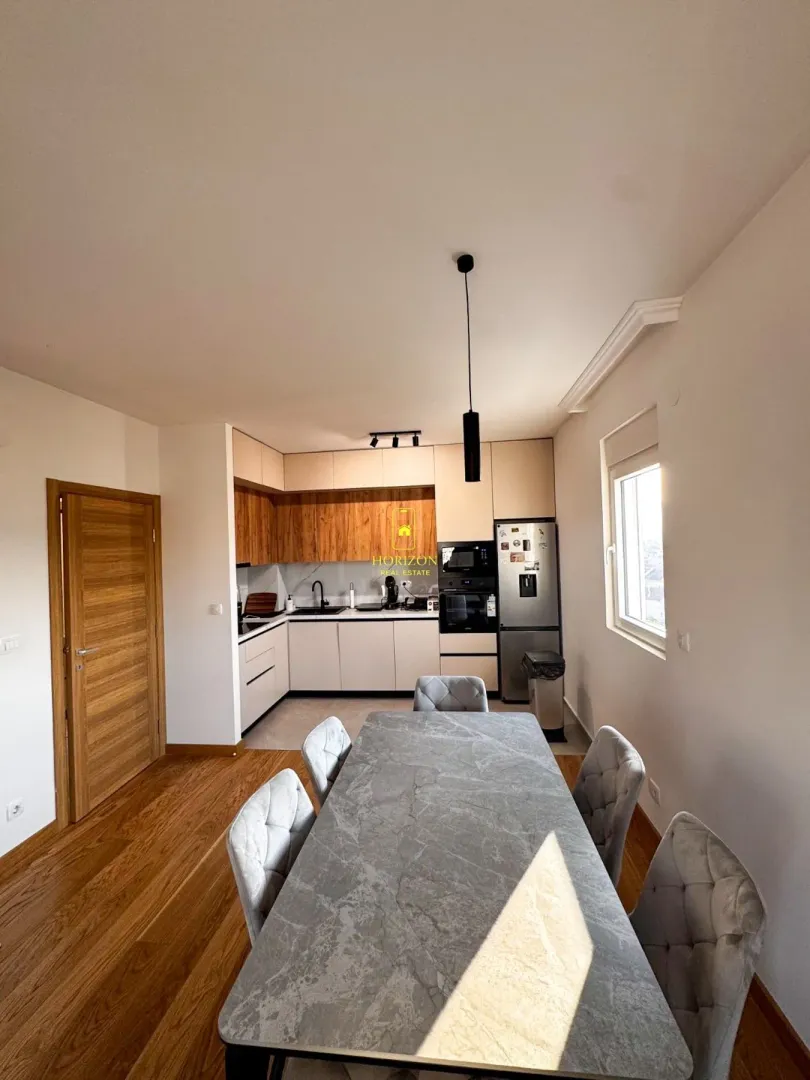 Prodaja, dvosoban stan, 72m², New City, Podgorica