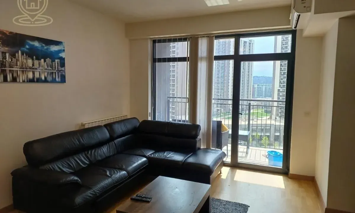 Izdavanje, trosoban stan, 80m², Savski Venac, Beograd