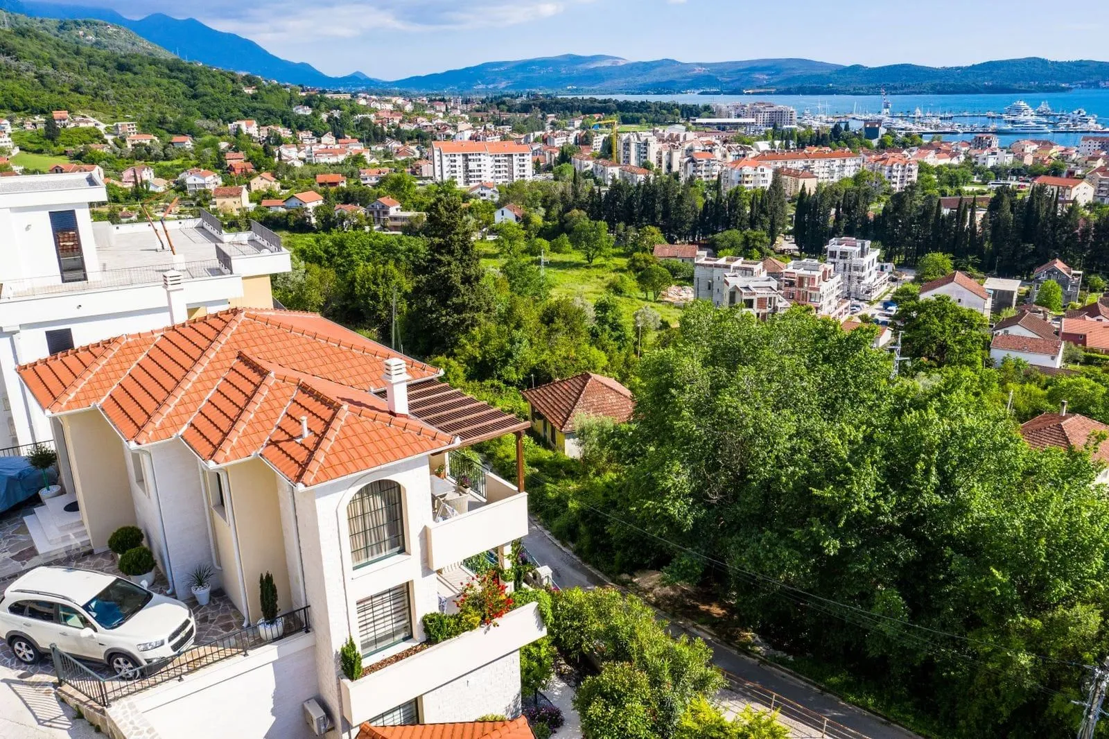 Prodaja, kuća, 240m², Tivat, Crna Gora