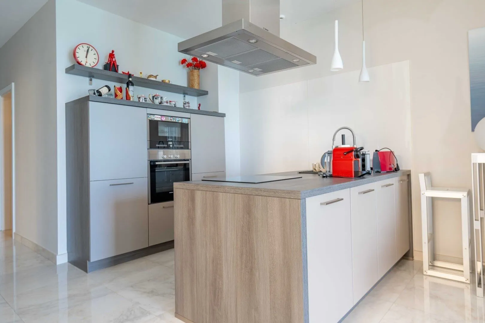 Prodaja, trosoban stan, 139m², Rijeka Reževići, Budva