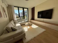 Izdavanje, trosoban stan, 76m², Savski Venac, Beograd - image 1