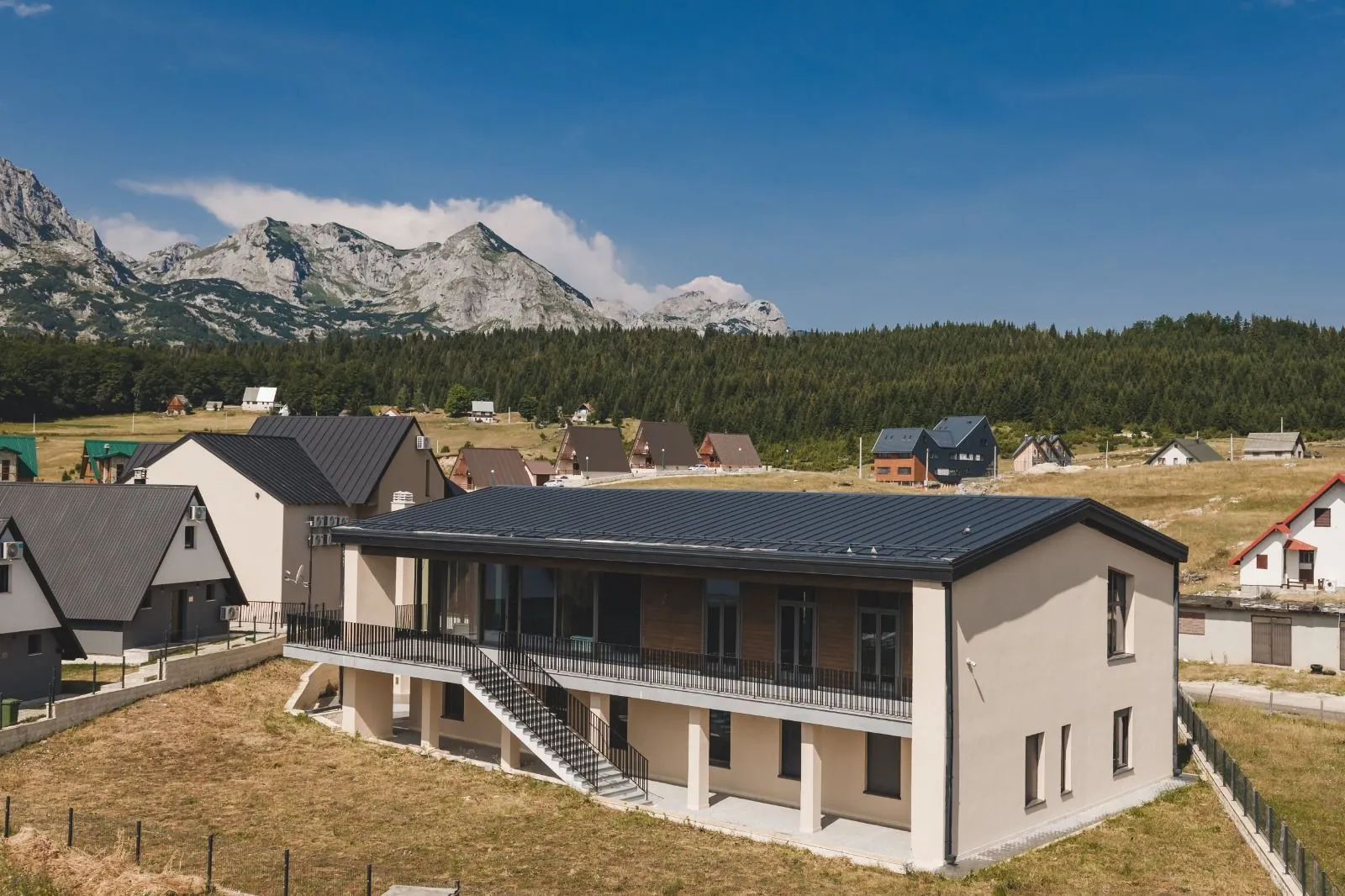Sale, house, 1283m², Žabljak, Crna Gora