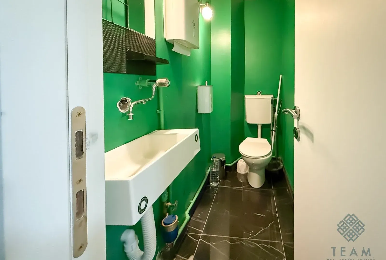 Sale, office space, 29m², Preko Morače, Podgorica