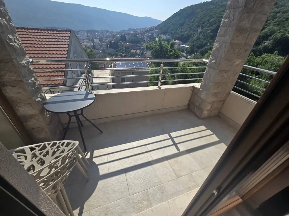 Prodaja, jednosoban stan, 44m², Topla, Herceg Novi