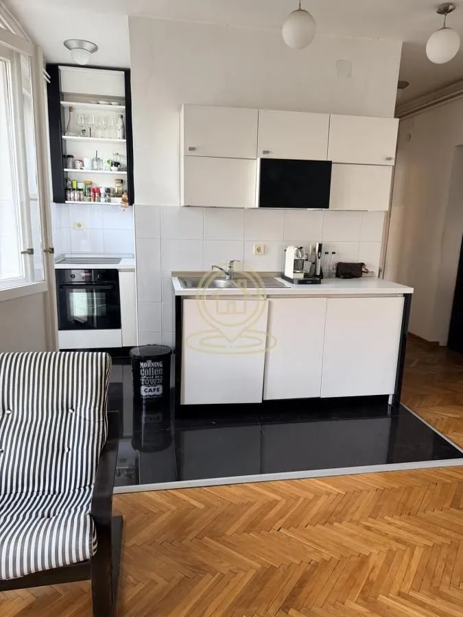 Rent, two bedroom apartment, 55m², Stari Grad, Beograd