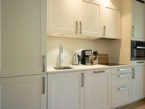 Sale, one bedroom apartment, 74m², Tivat, Crna Gora - image 17