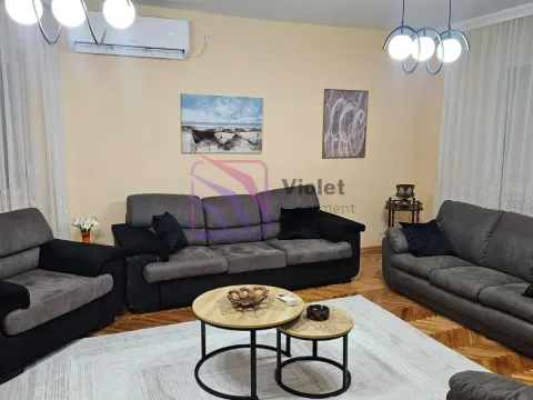 Rent, house, 200m², Gornja Gorica, Podgorica - image 28