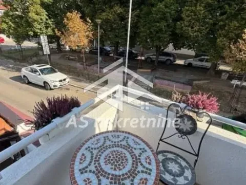 Rent, house, 120m², Slavujev Venac, Zvezdara Sve Podlokacije - image 20