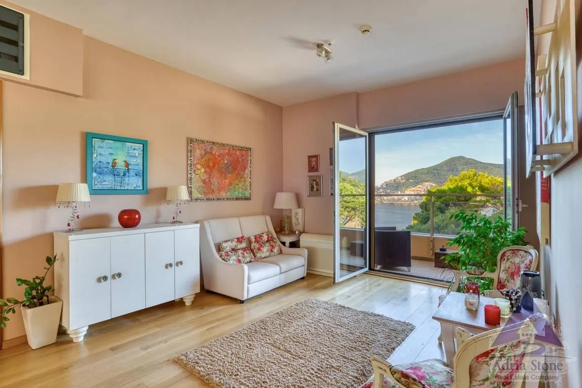 Sale, three bedroom apartment, 167m², Zavala, Budva