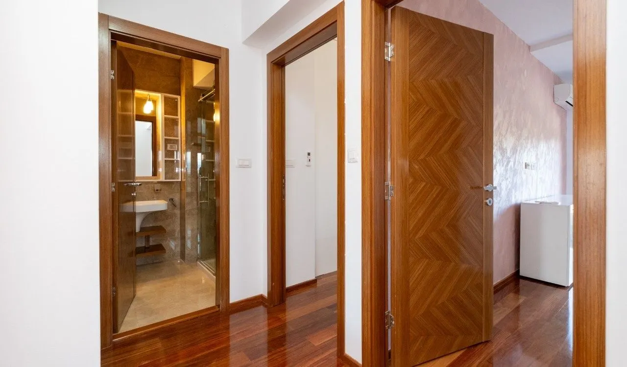Rent, four bedroom apartment, 140m², Podgorica, Crna Gora