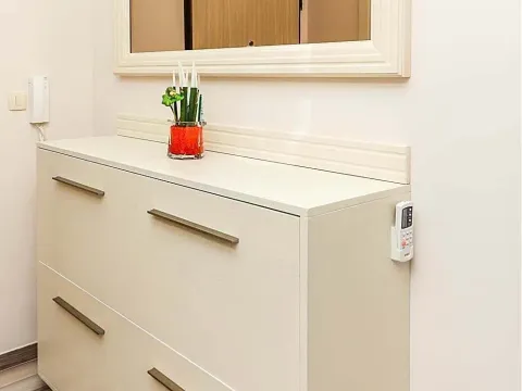 Sale, two bedroom apartment, 84m², Bečići, Budva - image 9