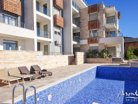 Prodaja, stan, 45m², Tivat, Crna Gora - image 4