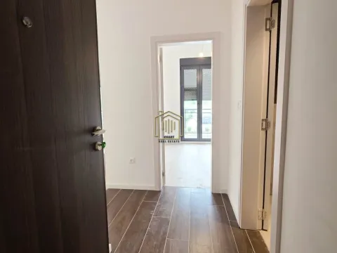 Izdavanje, jednosoban stan, 39m², Tološi, Podgorica - image 3
