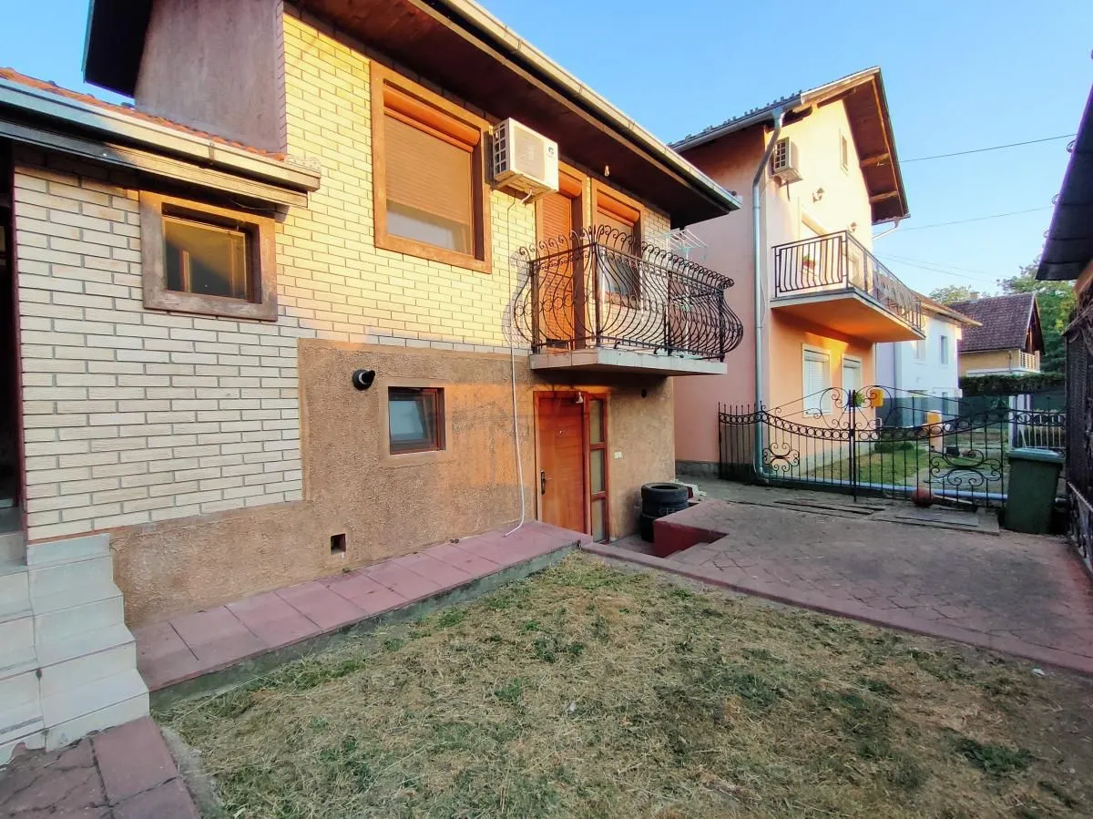Prodaja, kuća, 165m², Sremska Kamenica, Petrovaradin