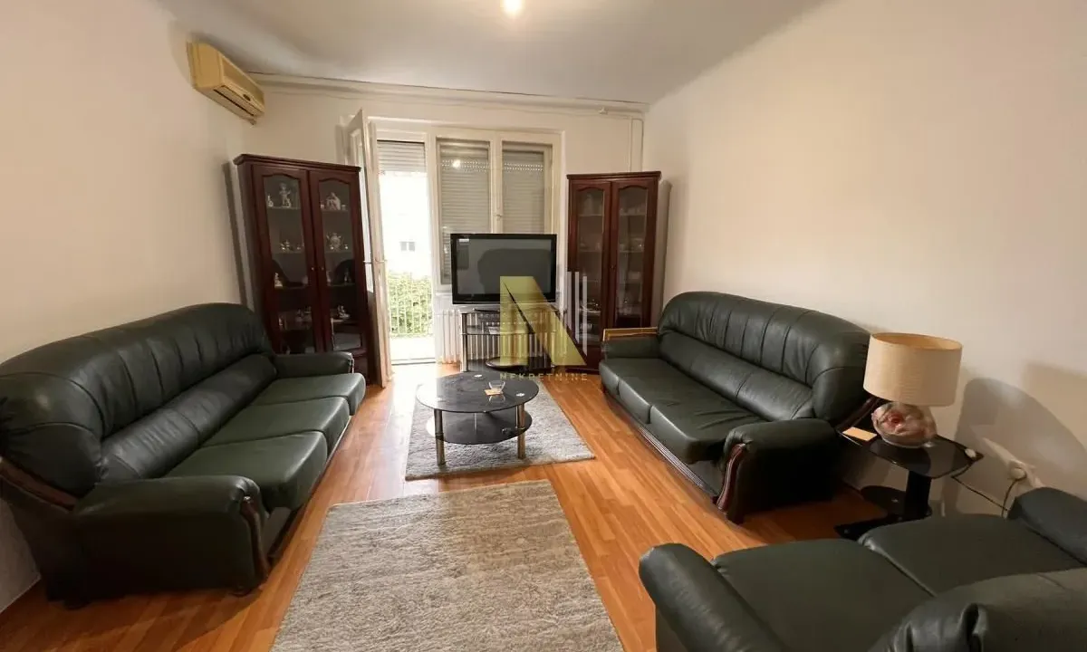 Izdavanje, trosoban stan, 61m², Stari grad, Novi Sad
