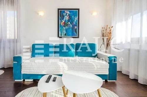 Rent, three bedroom apartment, 60m², Novi Beograd Sve Podlokacije, Beograd